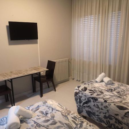 Hostal Conde De Lemos Понферрада Екстер'єр фото